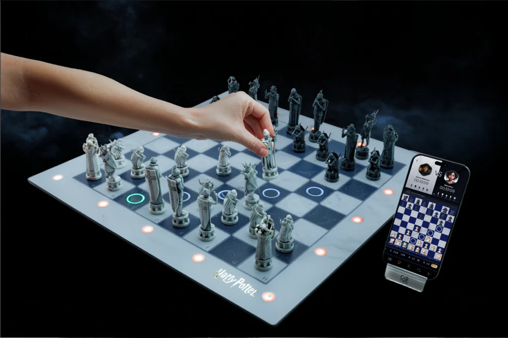 Board lights and live match, wizarding pieces
